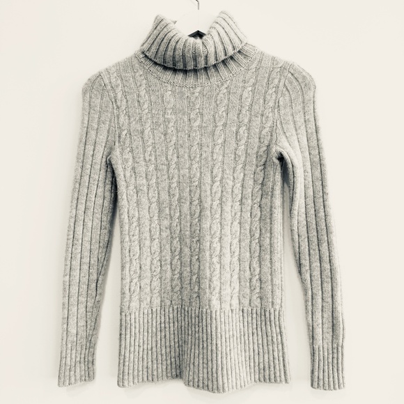 J. Crew Cashmere Cable Knit Chunky Thick Warm Grey Turtleneck Sweater EUC XS - Picture 1 of 4